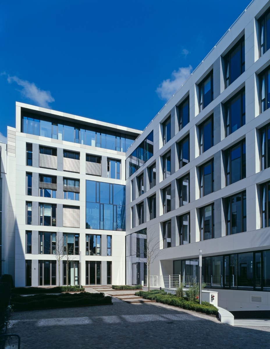 Innenhof und Fassade des ALSTERKONTOR
